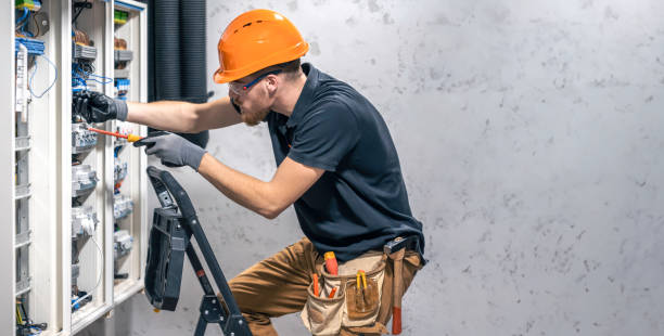 Best 24-Hour Electrician  in Brooklyn Center, MN